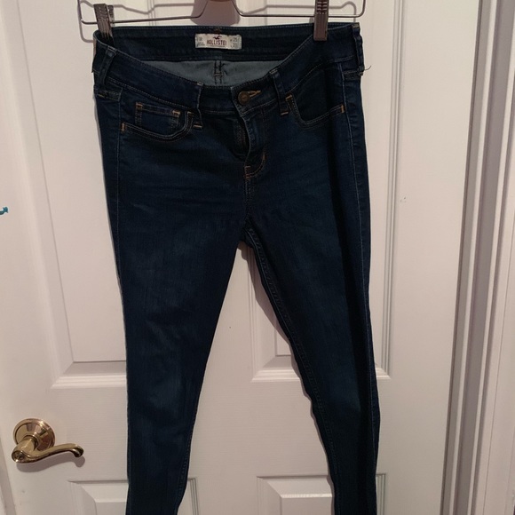 Hollister Denim - Hollister Dark Wash Super Skinny Jeans Size 1R Hollister Denim - Hollister Dark Wash Super Skinny Jeans Size 1R